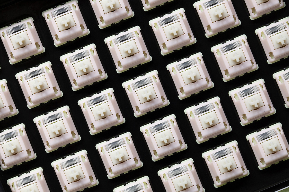 MMD ヴィヴィアンスイッチ V2 RGB SMD リニア  - Gaming Keyboard Bluetooth のレビューと価格